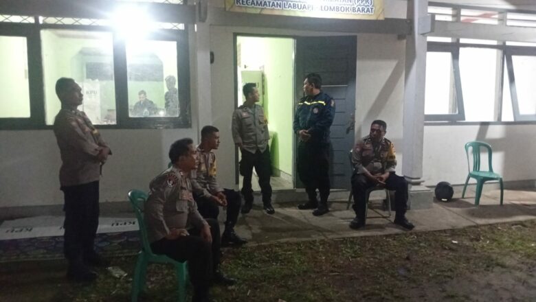 Kapolsek Labuapi Pimpin Patroli, Pastikan Keamanan Pemungutan Suara Pilkada