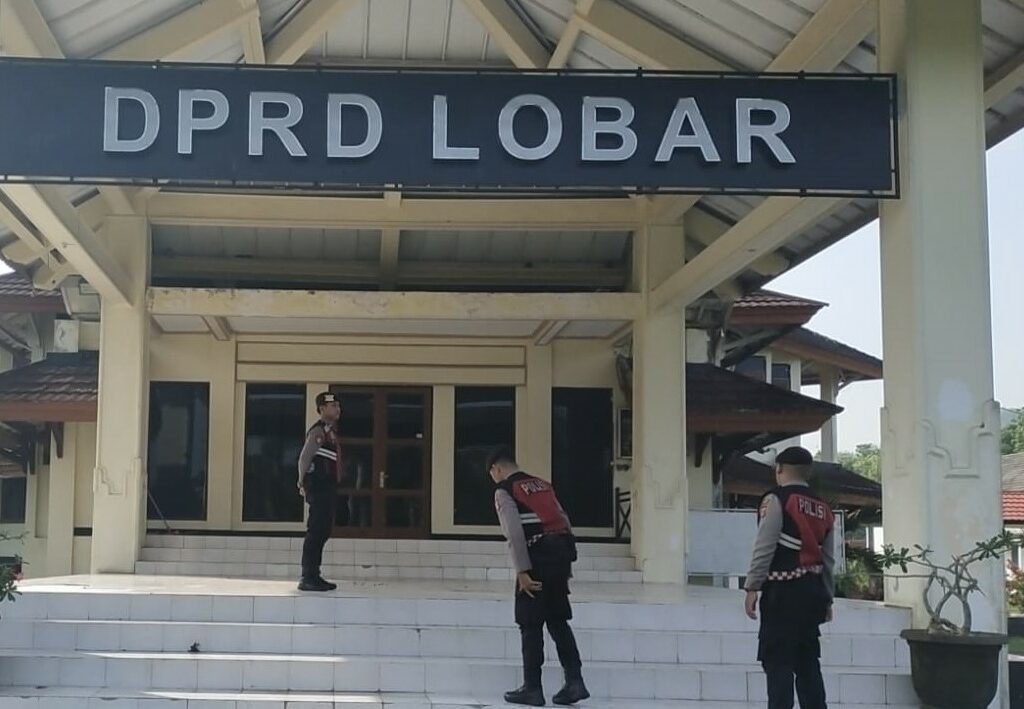 Patroli Polres Lombok Barat, Pastikan Pilkada 2024 Aman dan Tertib