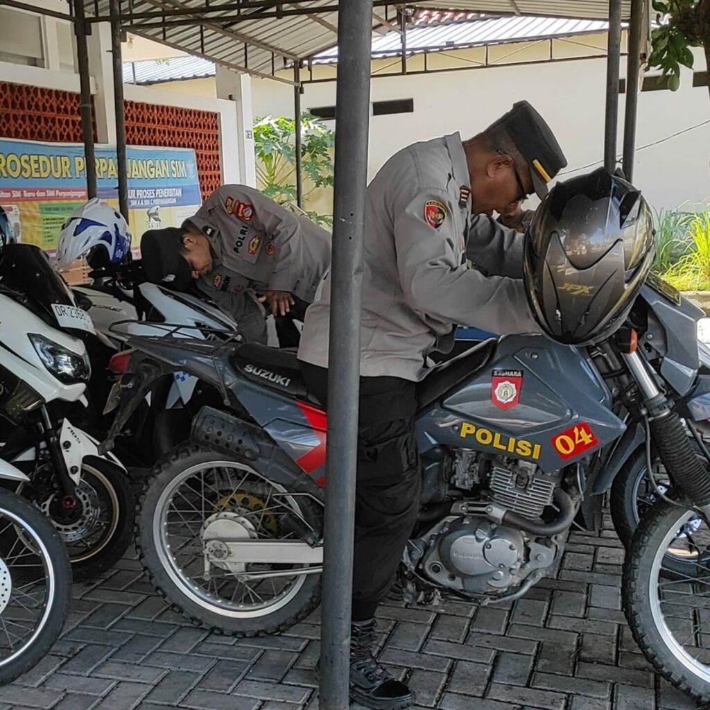 Siap Amankan Pilkada, Polres Lombok Barat Periksa Kendaraan Dinas