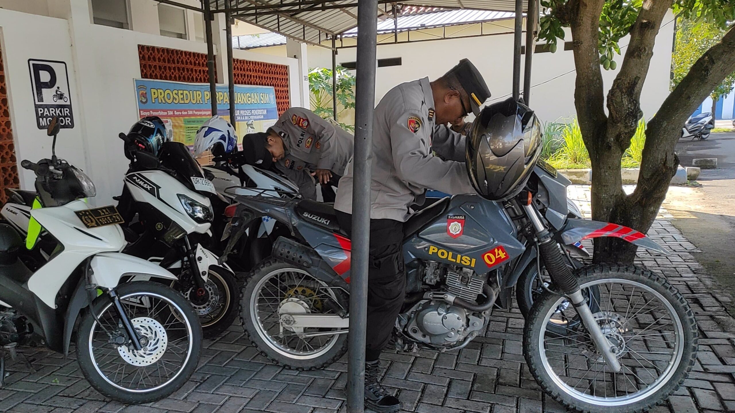 Siap Amankan Pilkada, Polres Lombok Barat Periksa Kendaraan Dinas