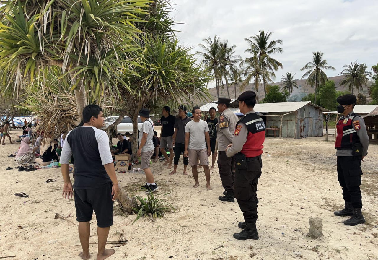 Patroli Polisi di Lombok Barat: Wisata Aman, Liburan Nyaman