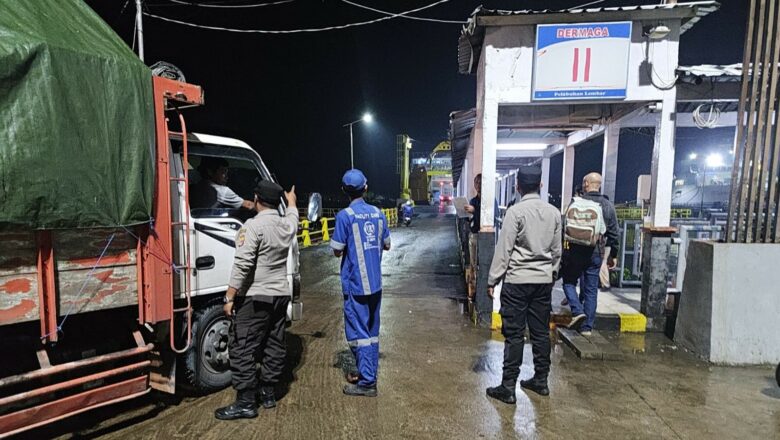 Polsek Kawasan Pelabuhan Lembar Amankan Pelabuhan: Proses Pemuatan dan Patroli Lancar