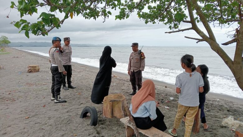 Polisi Jaga Kamtibmas: Patroli Rutin di Lokasi Wisata Lombok Barat