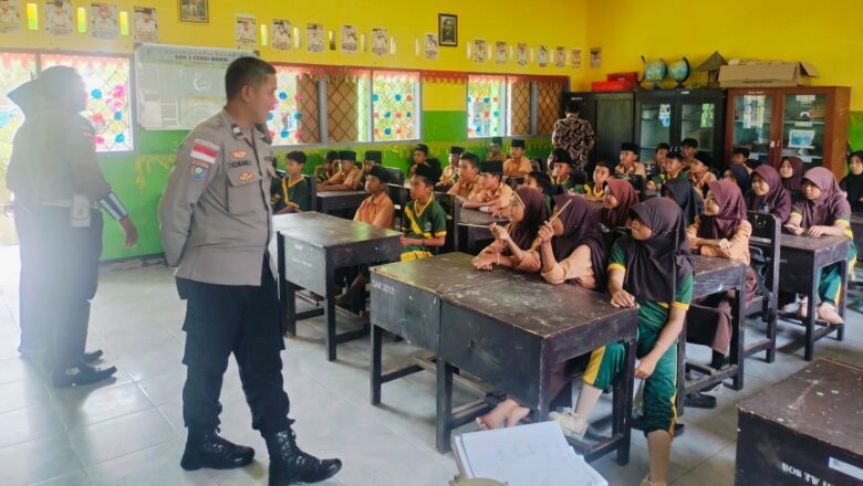 Kunjungan Polri ke SDN 2 Cendimanik: Sosialisasi Bahaya Narkoba dan Bullying