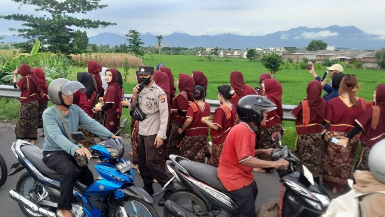 Tradisi Nyongkolan di Lombok Barat: Polsek Labuapi Pastikan Keamanan dan Kelancaran