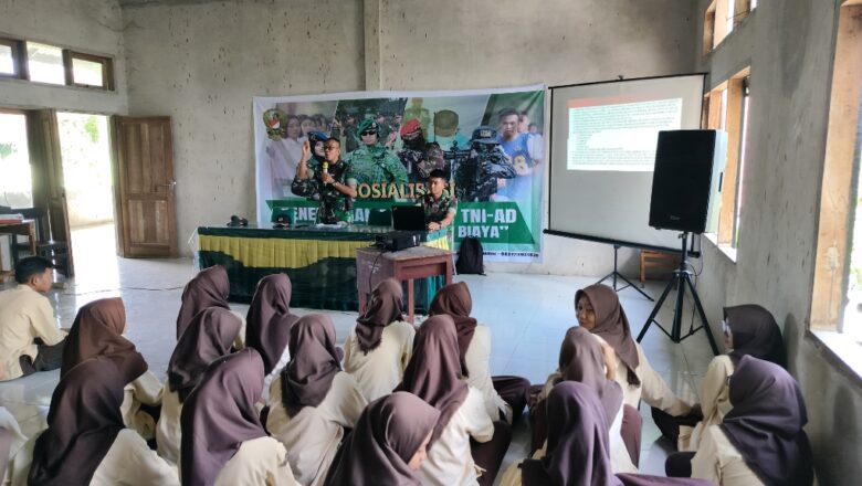 Kodim 1606 Mataram Gelar Sosialisasi TNI di SMAN 10