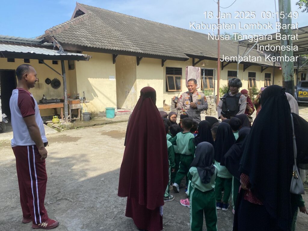 Intip Keseruan Anak TK Belajar Langsung dari Shabara Polres Lombok Barat