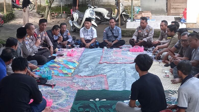 Polres Lombok Barat Gali Aspirasi Warga Lewat Jumat Curhat: Solusi untuk Kamtibmas dan Ketahanan Pangan