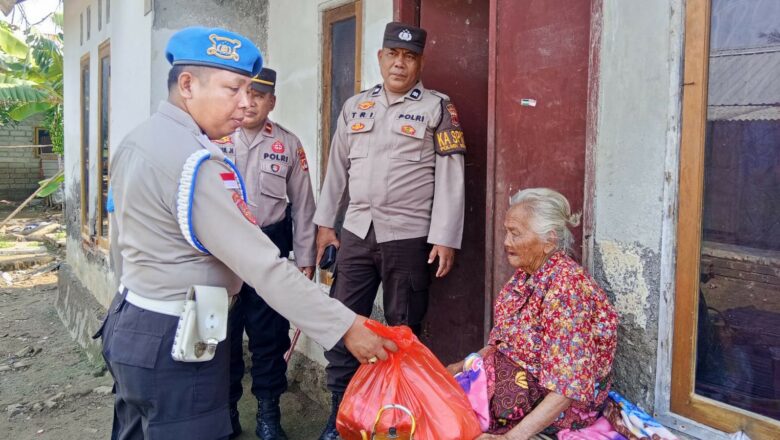 Polsek Sekotong Berbagi Bahagia: Sembako untuk Lansia di Lombok Barat