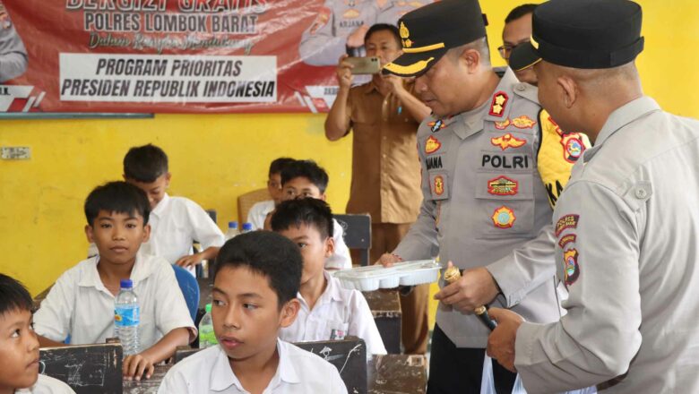 Aksi Kapolres Lombok Barat, Bagikan Gizi Gratis untuk Anak SD di Batu Rimpang