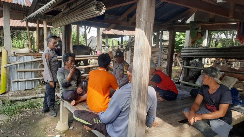 Polsek Kediri Rangkul Peternak: Edukasi Kamtibmas & Kesehatan Hewan Ternak