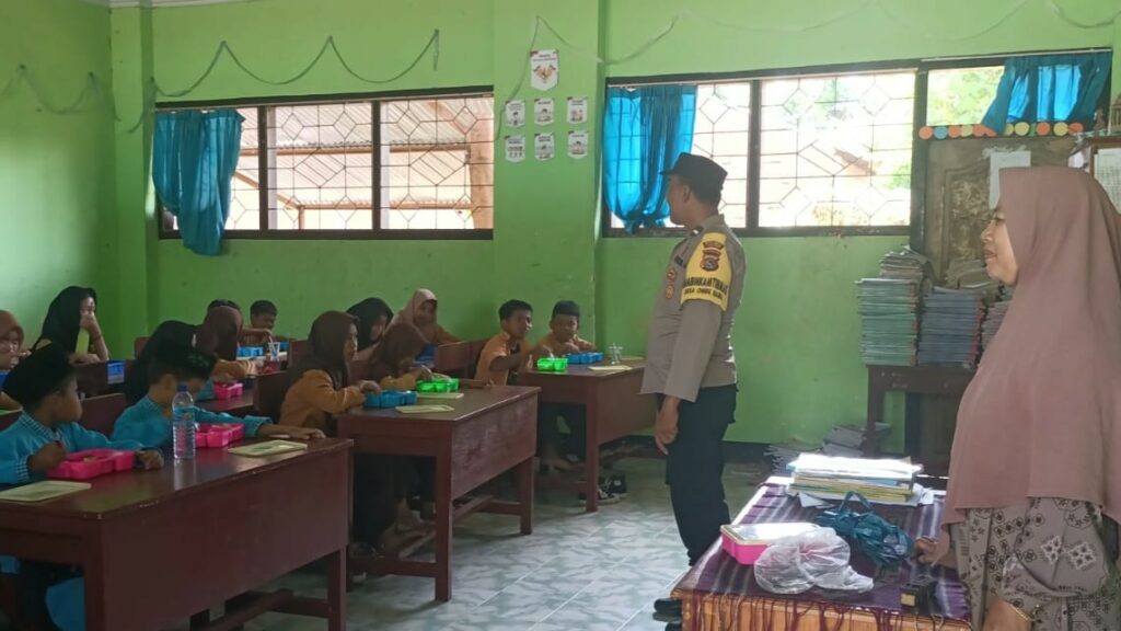 Aksi Humanis Polsek Kediri, Jaga Gizi Anak-anak Melalui Program MBG