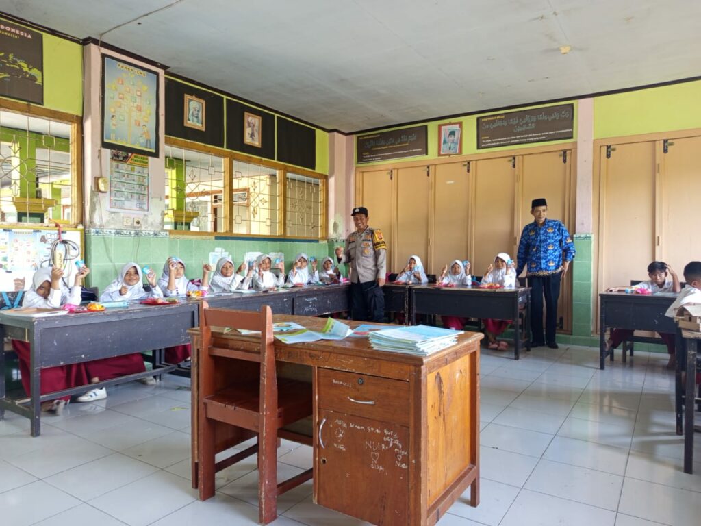 Sinergi Demi Gizi Anak: Polisi dan Sekolah Sukseskan Program Makan Bergizi Gratis