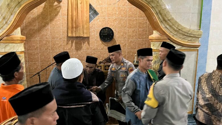 Ramadhan Penuh Berkah, Polsek Kediri Laksanakan Tarawih Keliling