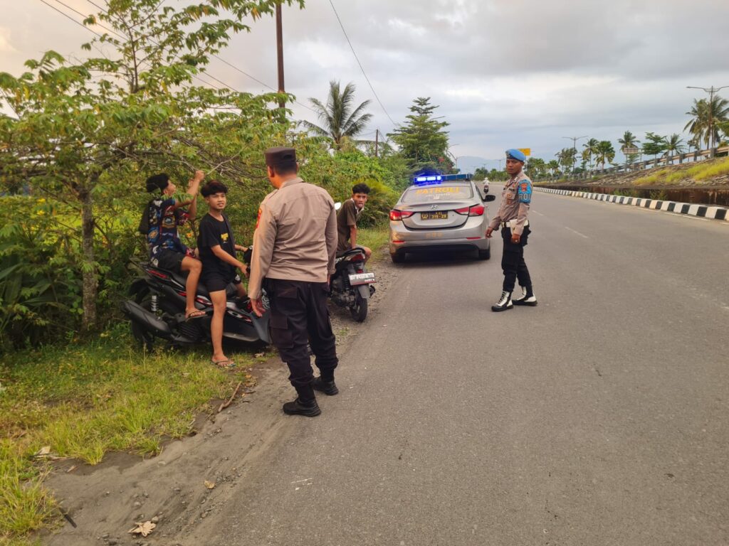 Ngabuburit Aman! Polsek Kediri Perketat Patroli Ramadan