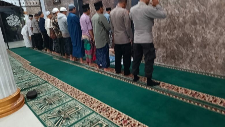 Sinergi Polri dan Masyarakat, Shalat Subuh di Kuripan Berjalan Kondusif