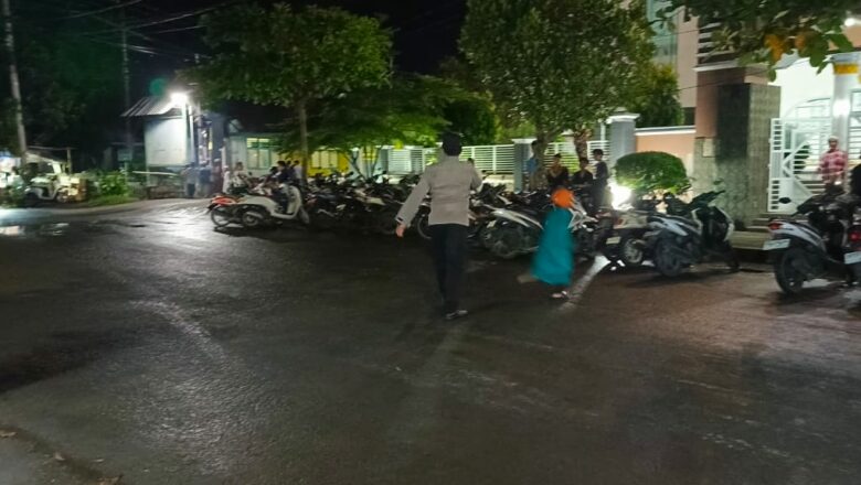 Polri Hadir! Tarawih di Labuapi Berjalan Aman & Lancar