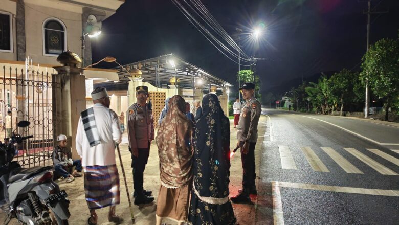 Patroli Ramadan: Polsek Lembar Amankan Masjid Prioritas