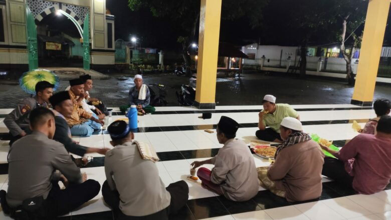 Sinergi Ramadan: Polisi dan Tokoh Masyarakat Jaga Sekotong