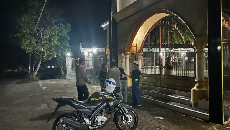 Pengamanan Tarawih di Kuripan: Polisi Pastikan Situasi Aman & Kondusif