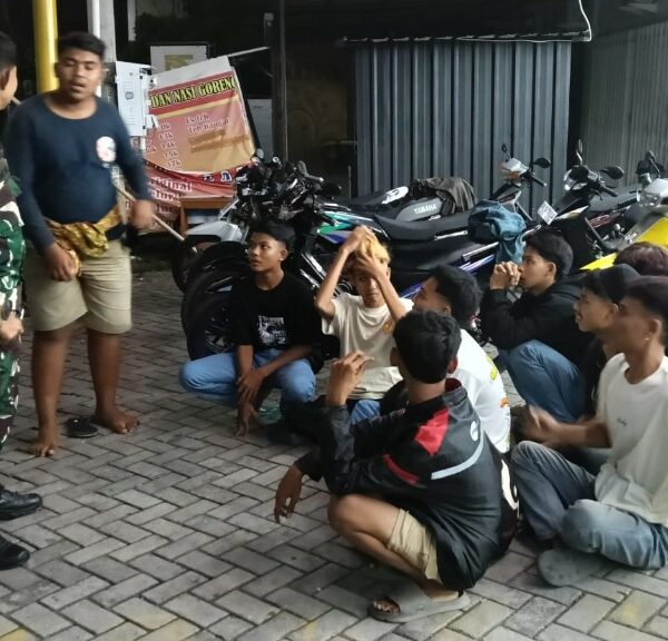 Babinsa Ampenan Tekankan Pentingnya Aktivitas Positif bagi Pemuda