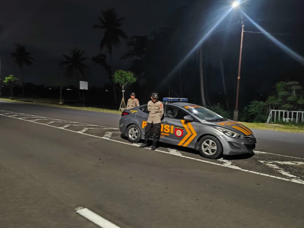 Patroli Blue Light Polsek Kediri, Antisipasi 3C dan Balap Liar di Jalur BIL I dan BIL II