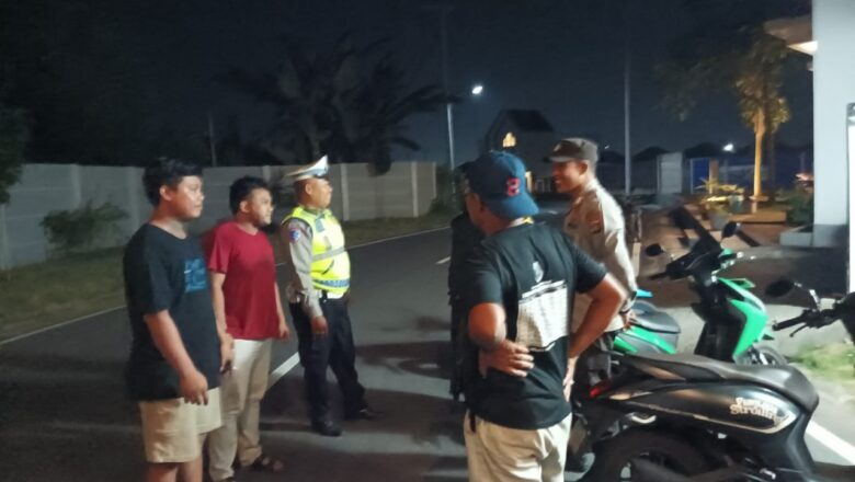 Kegiatan Patroli KRYD Polsek Kediri: Membangun Keamanan Desa Gelogor dengan Dialogis