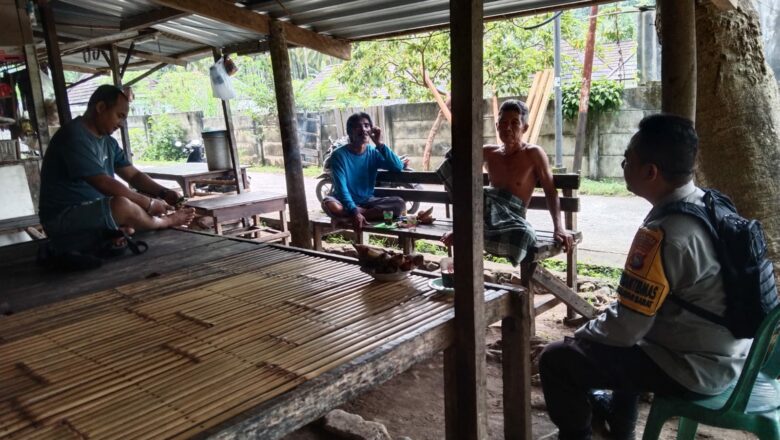 Bhabinkamtibmas Batulayar Barat Ajak Warga Manfaatkan Lahan Pekarangan