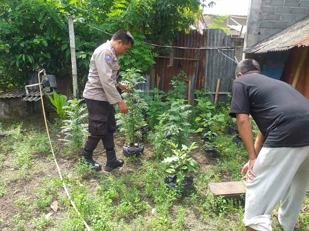 Polsek Kuripan Apresiasi Upaya Ketahanan Pangan Warga Jagaraga