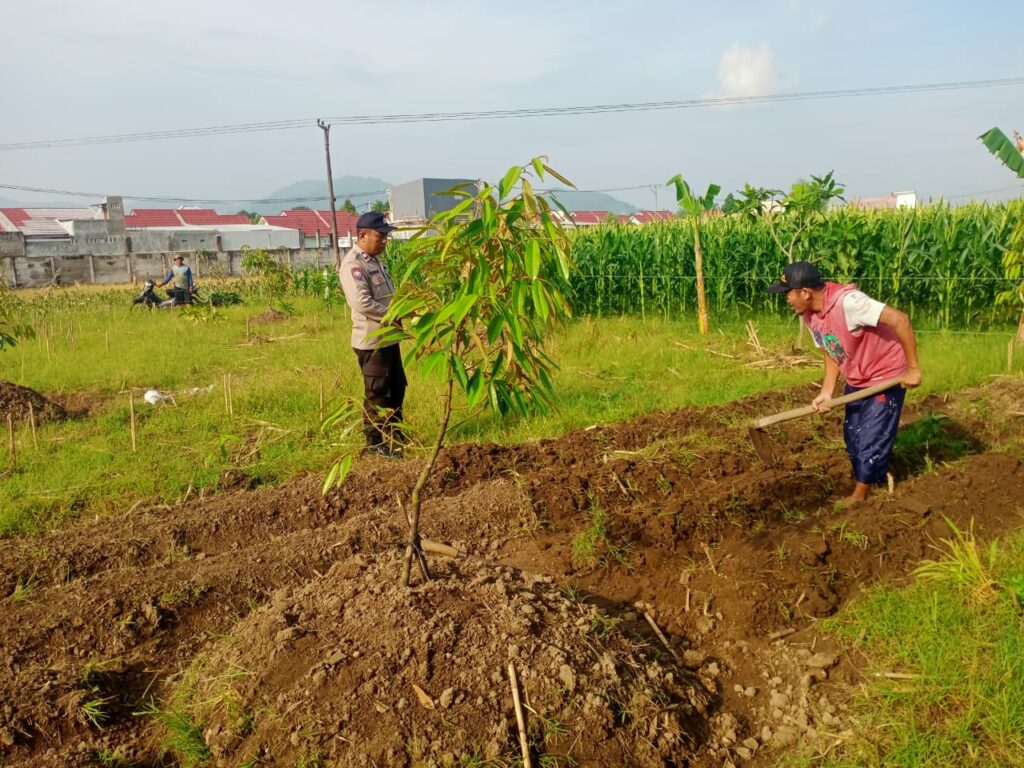Polsek Labuapi Dukung Program Ketahanan Pangan Melalui Bhabinkamtibmas