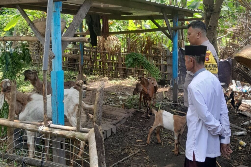 Bhabinkamtibmas Desa Senggigi Ajak Warga Maksimalkan Lahan Kosong