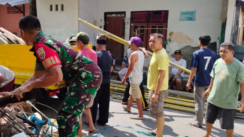 Wujudkan Lingkungan Bersih, Babinsa Gomong Ajak Gotong Royong