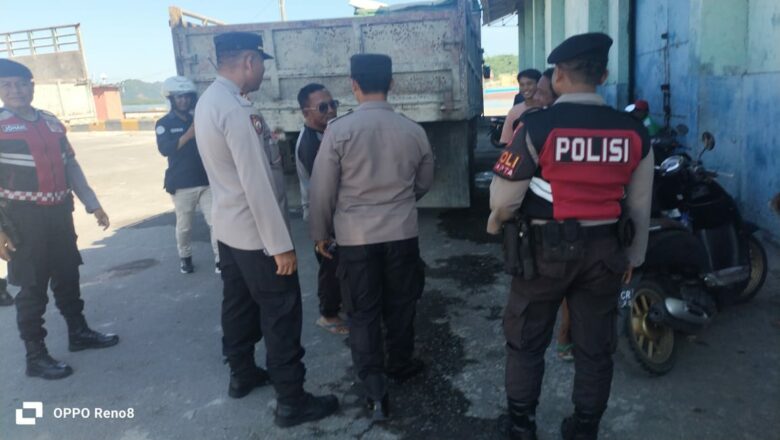 Patroli Skala Besar Polres Lombok Barat: Jaga Kamtibmas di Hari Buruh Internasional