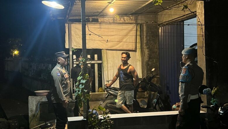 KRYD Polsek Kuripan Jaga Kamtibmas di Desa Jagaraga