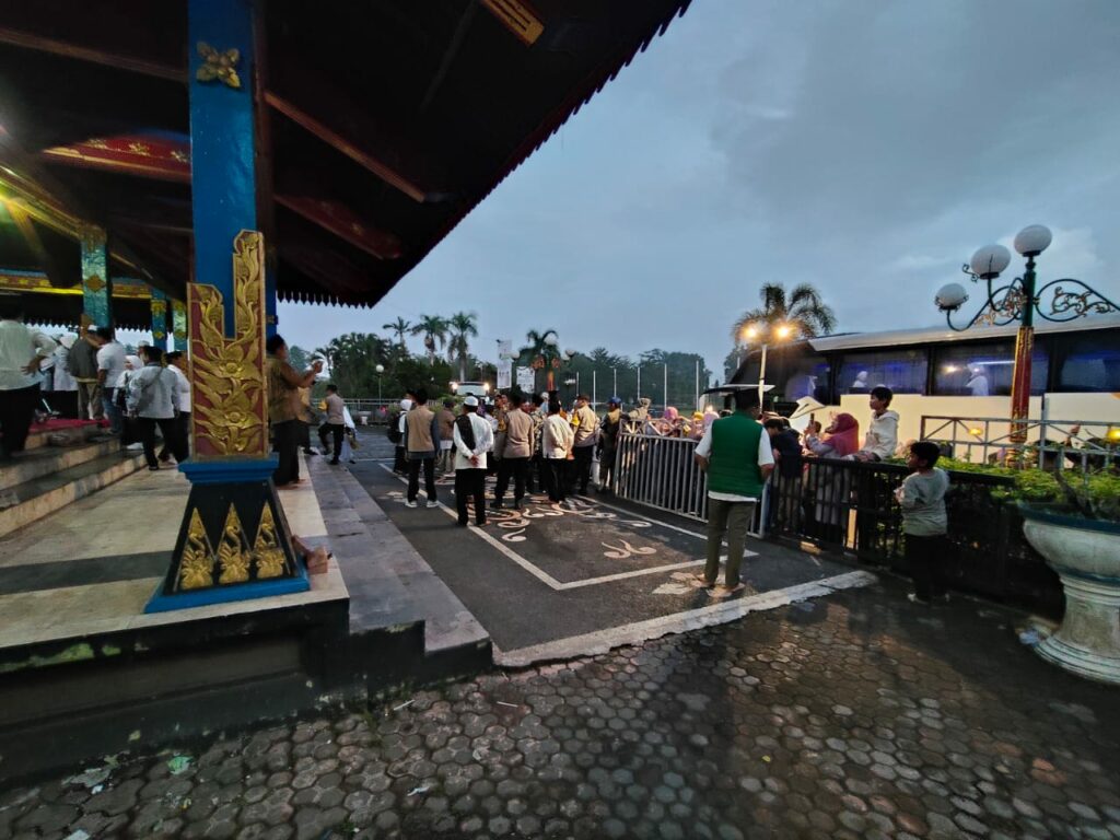 Kapolsek Gerung Pastikan Keamanan JCH Kloter 11 Lombok Barat