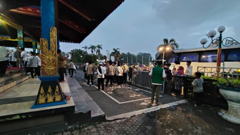 Pemberangkatan Jamaah Haji Lombok Barat Kloter 11 Berjalan Kondusif