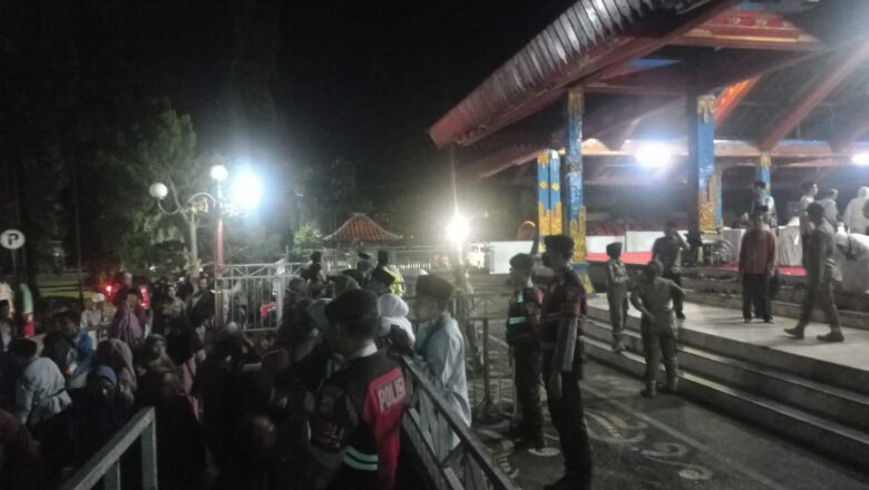 Pelepasan Jamaah Haji Kloter Pertama Lombok Barat Berlangsung Aman dan Khidmat