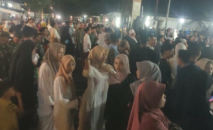 Ribuan Jamaah Padati Masjid Baitul Atiq, Polres Siaga Penuh