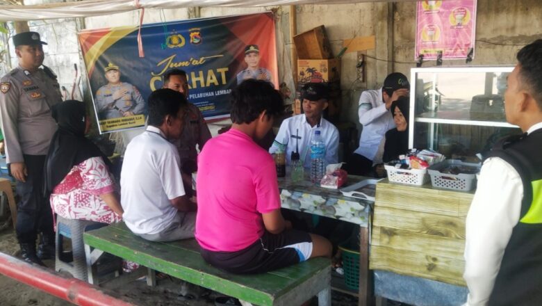 Polsek Pelabuhan Lembar Gelar ‘Jum’at Curhat’ untuk Aspirasi Pekerja Bongkar Muat