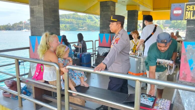 Patroli Polsek Batulayar di Tempat Wisata dan Jalur Ramai Cegah Kejahatan