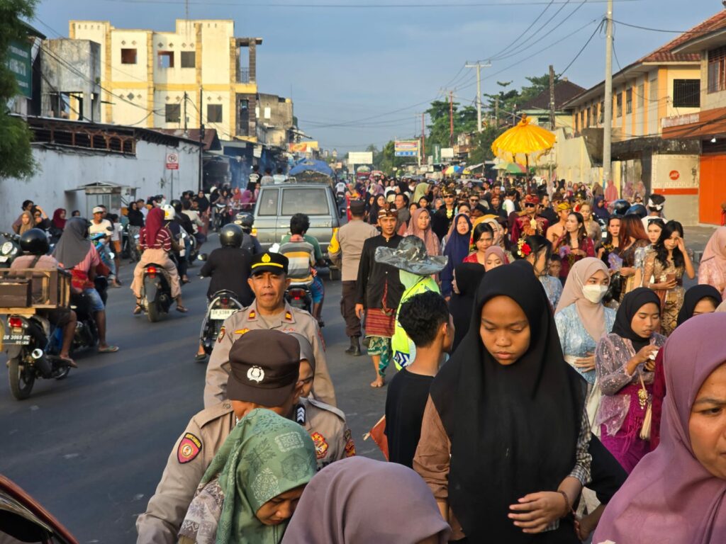 Tradisi Nyongkolan di Lombok Barat: Polsek Kediri Pastikan Acara Berjalan Lancar
