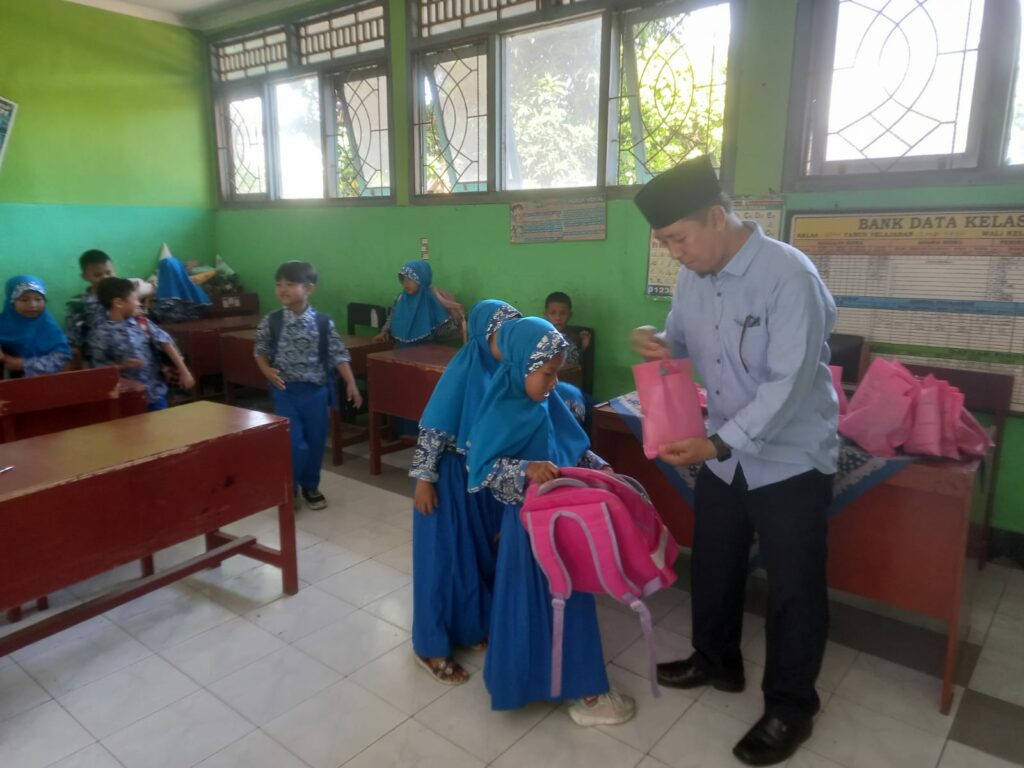 Polsek Kediri Kawal Ketat Distribusi Program MBG di Sekolah