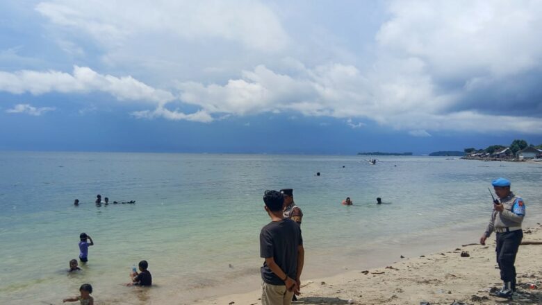 Pantai Elak-Elak: Polisi Jaga Keamanan, Wisatawan Tenang