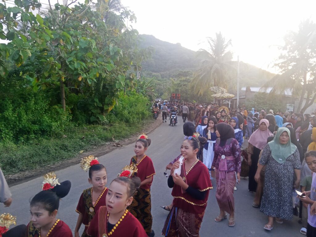 Polsek Sekotong Kawal Ketat Tradisi Adat Nyongkolan, Pastikan Keamanan dan Ketertiban Terjaga