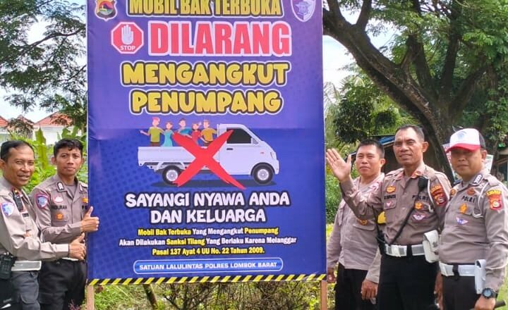 Peningkatan Keselamatan Lalu Lintas di Lombok Barat: Spanduk Himbauan di Titik Rawan