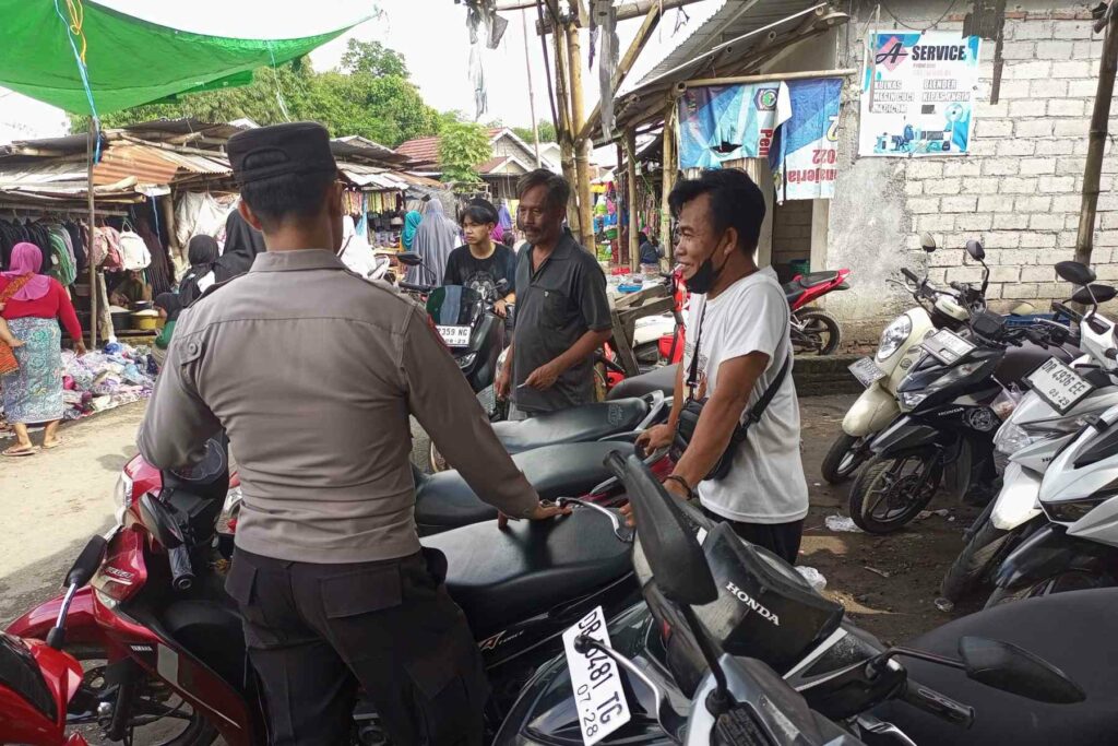 Jaga Ketertiban Lewat Tukang Parkir: Strategi Polres Lombok Barat