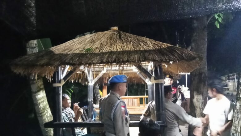 Patroli Malam Polsek Sekotong Wujudkan Kamtibmas Kondusif