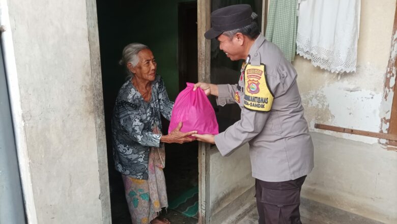 Bhabinkamtibmas Salurkan Bantuan Gizi ke Lansia di Desa Sandik