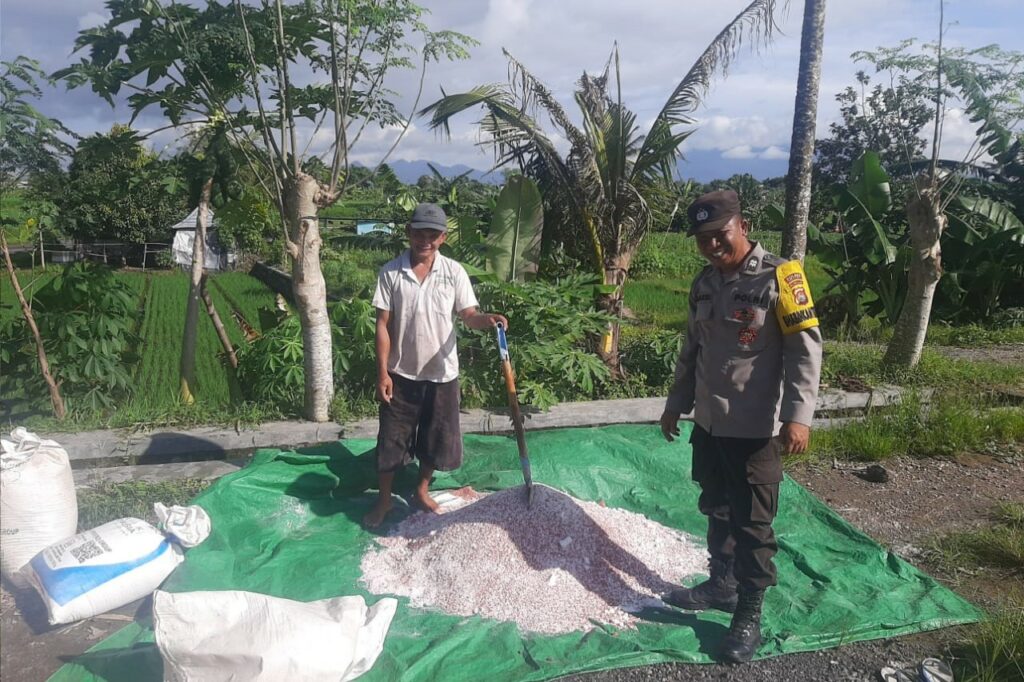 Bhabinkamtibmas Montong Are Dorong Swasembada Pangan