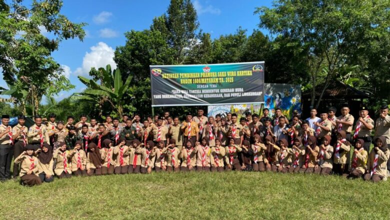 Pramuka Saka Wira Kartika Kodim 1606 Mataram Tanamkan Jiwa Nasionalisme di Gua Lawah